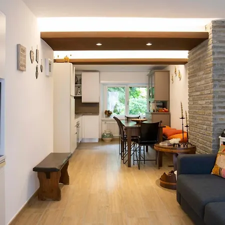 アパート Le Rondini - Courtyard With Balcony & Terrace *