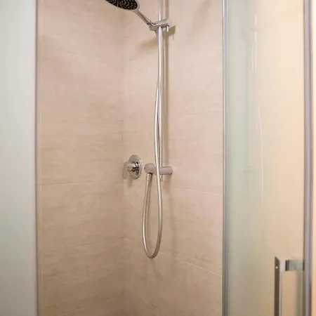 Apartman Le Rondini - Courtyard With Balcony & Terrace *